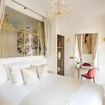 Merveil - Luxury - Marais - Republique París