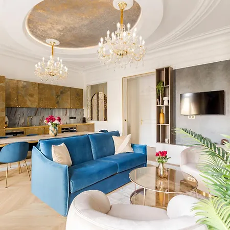 Merveil - Luxury - Marais - Republique Parijs